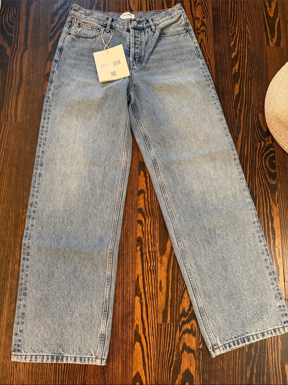 Women's Relaxed Light Blue Jeans - Casual Wide Straight Fit sz 27